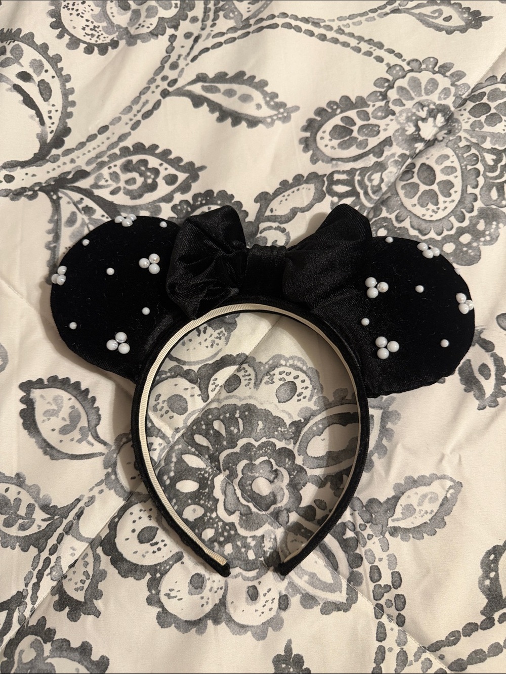 Black Pearl-Accent Minnie Ear Headband Custom made